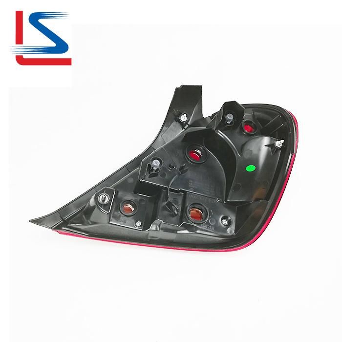 Auto Tail Lamp for Sunny 2003 Tail Light R 26550-8n725 L 26555-8n725