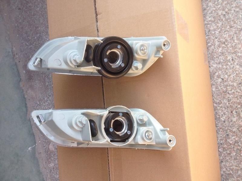 Wholesale Front Fog Lamp for Toyota Avalon 2000-2002 Car Parts